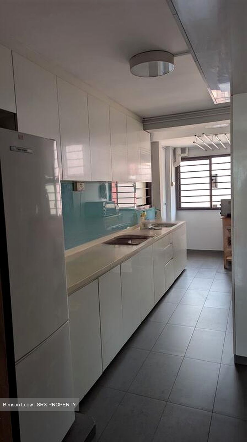 Blk 97 Crescent View (Queenstown), HDB 3 Rooms #454078441